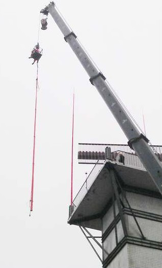 湖南空管分局加強禹雨季節雷達防雷保障 湖南空管分局加強禹雨季節雷達防雷保障